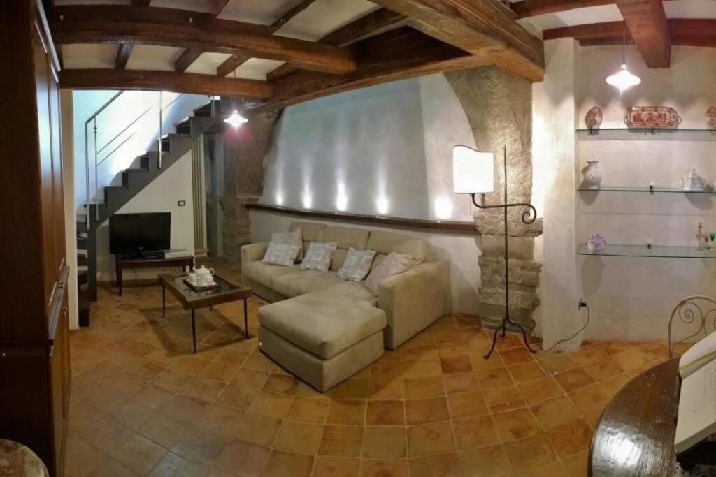 Apartament Santa Maria Ad Valetudinarium Abbadia San Salvator Zewnętrze zdjęcie